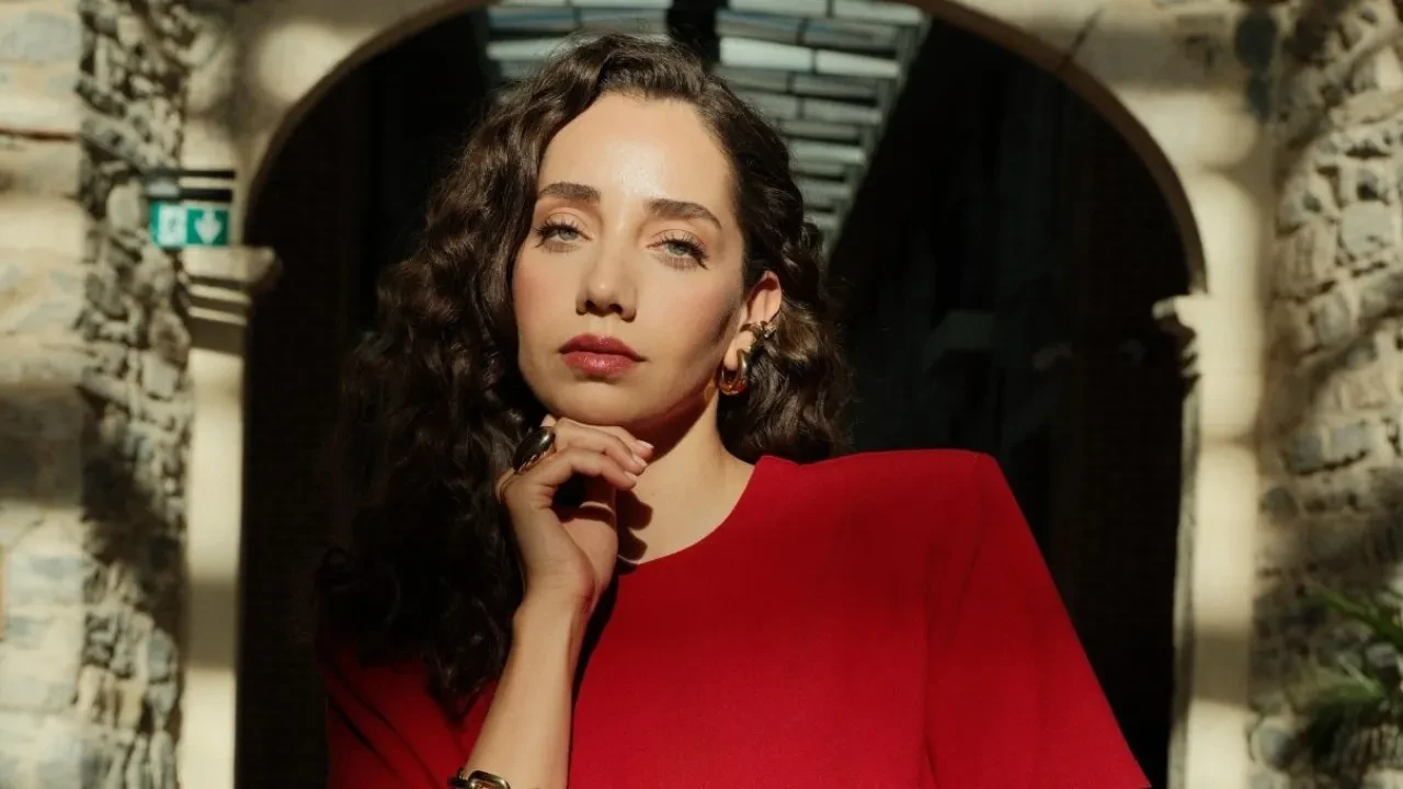Özge Özacar kimdir? Özge Özacar kaç yaşında? Özge Özacar aslen nerelidir?