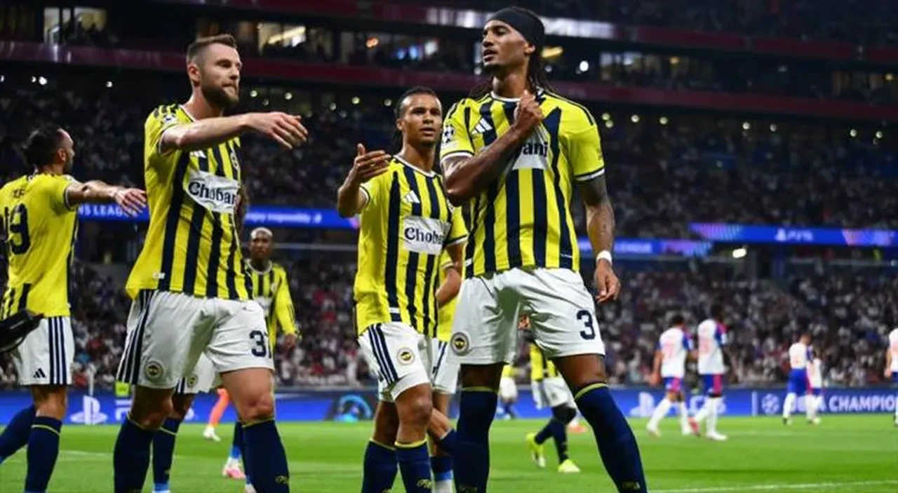 Şampiyonlar Ligi hasreti sona eriyor! Fenerbahçe, Roma karşısında: İşte dev maçın muhtemel 11'leri