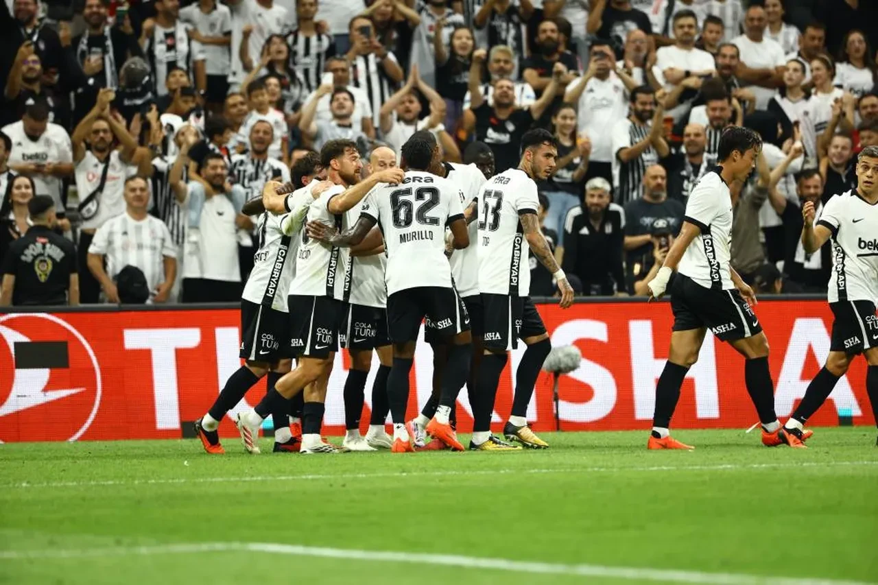 Beşiktaş Erzurumspor FK'yı 3 golle mağlup etti