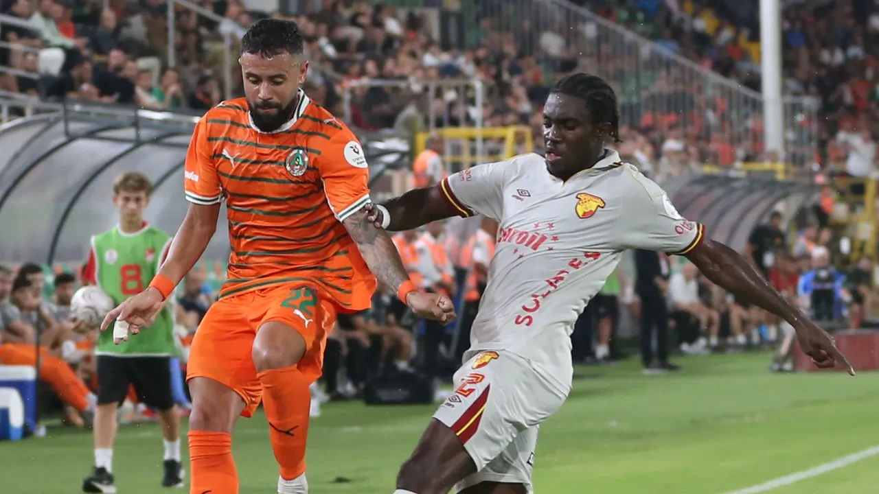Alanyaspor ile Göztepe puanları paylaştı! 4 gollü maçta kazanan yok