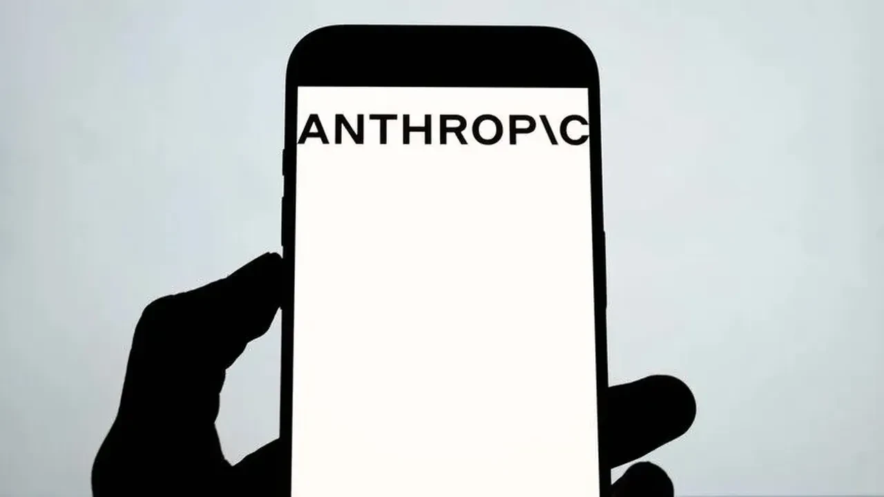 Anthropic CEO'su Dario Amodei'den çok ciddi yapay zeka uyarısı: Endişe ediyorum, 6-12 ay içinde tüm internet ele geçirilebilir