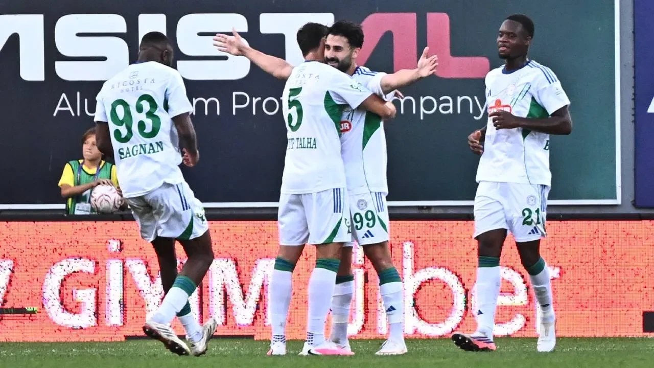 Çaykur Rizespor 2 golle güldü! Karadeniz ekibi, Eyüpspor'u yendi