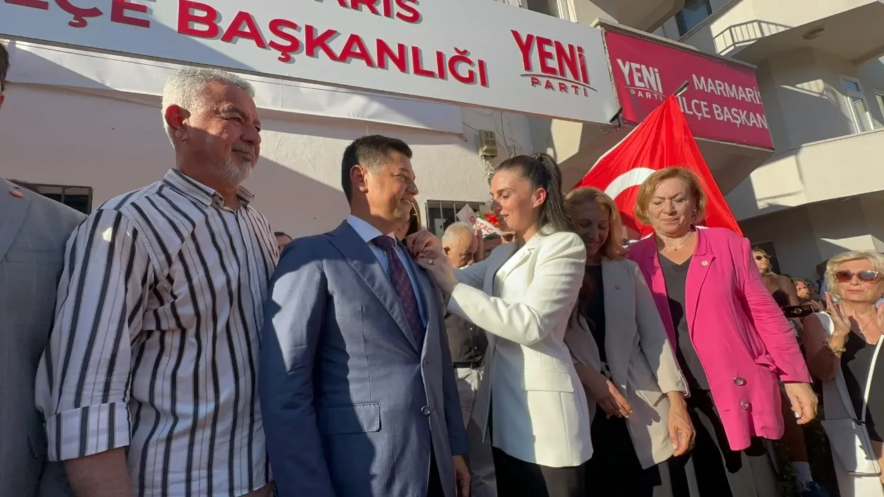 CHP'den istifa etmişti: Marmaris Belediye Başkanı Acar'ın tercihi Yeni Parti oldu