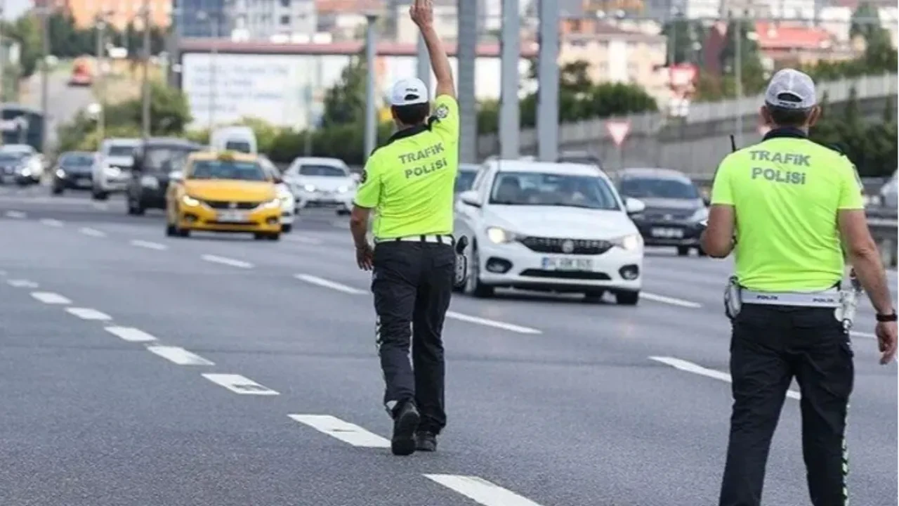 İstanbul'da trafiğe pazar günü düzenlemesi: 3 ilçede bazı yollar kapanacak