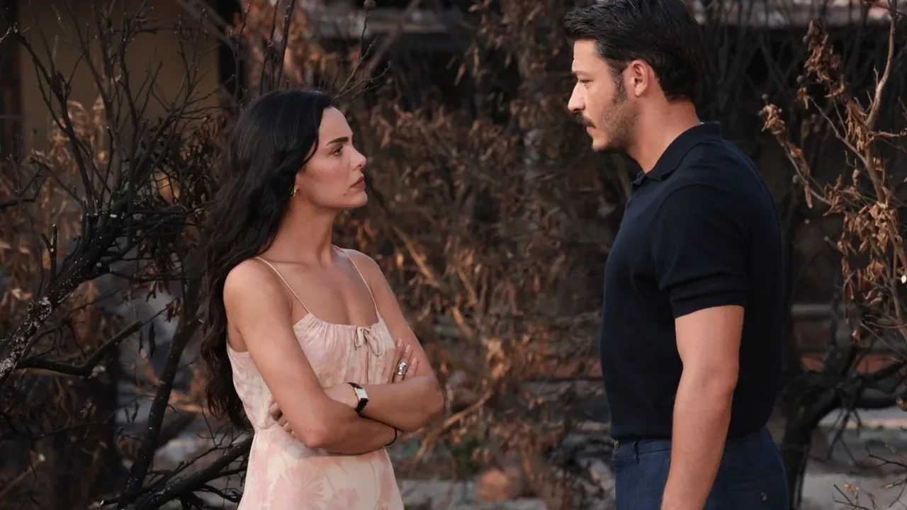 Mercan Köşk’te Aras nerede, yangından kurtuldu mu? Mercan Köşk 2. Bölüm izle