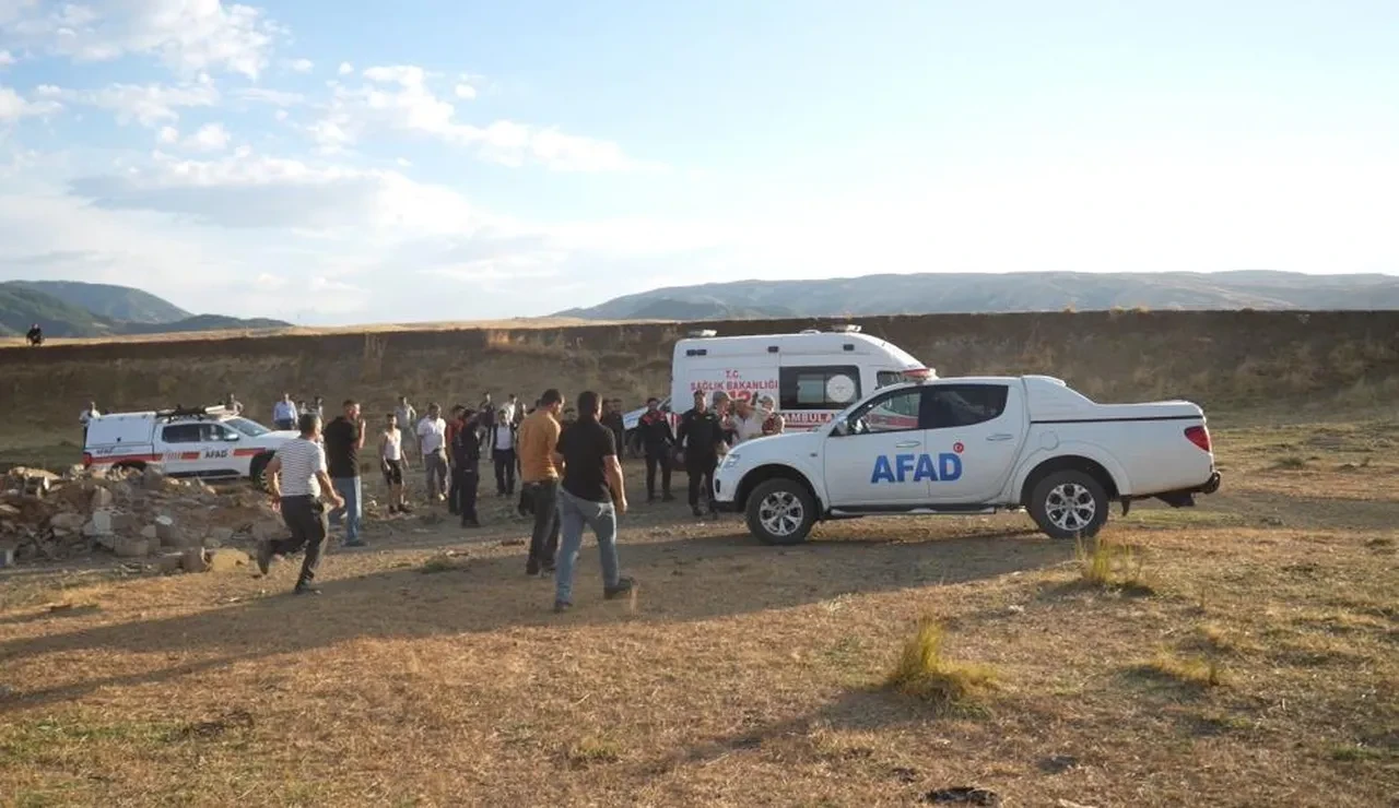 Muş ve Siirt'te suya giren 2 çocuk boğularak yaşamını yitirdi