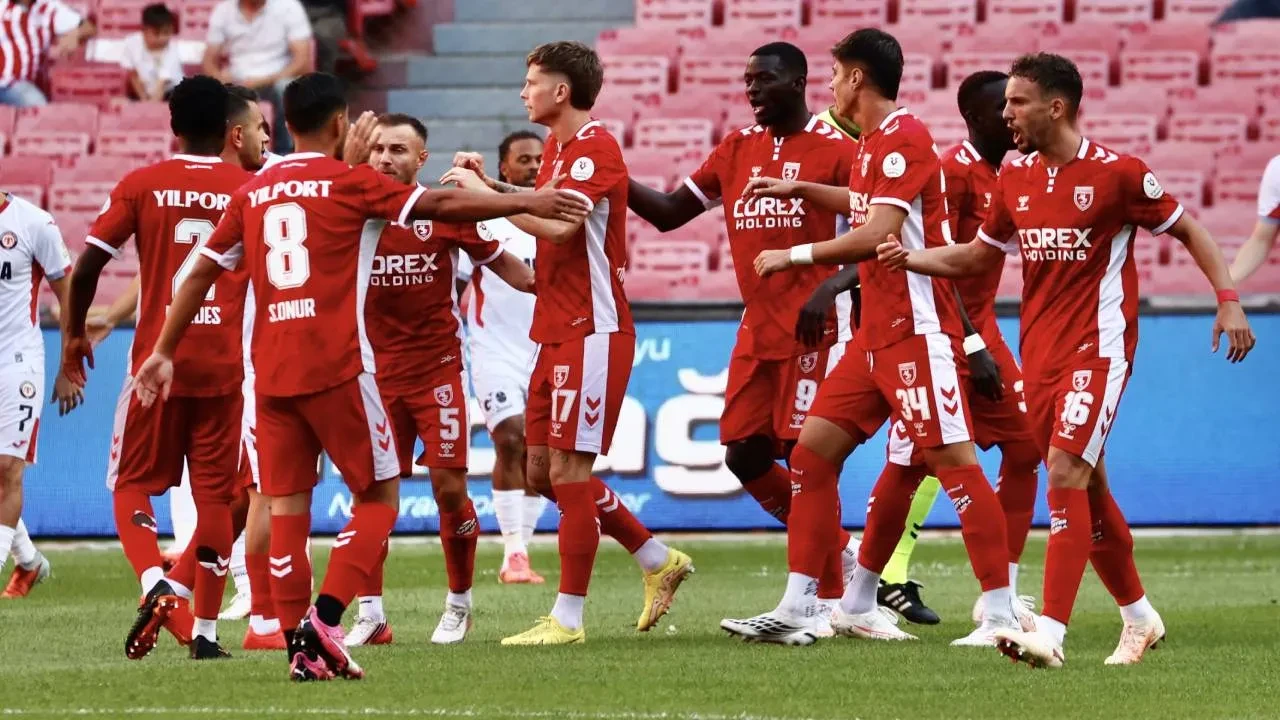 Samsunspor'da Fink, 5-1'lik yenilgi hakkında konuştu! "Benim adıma en zor gün"