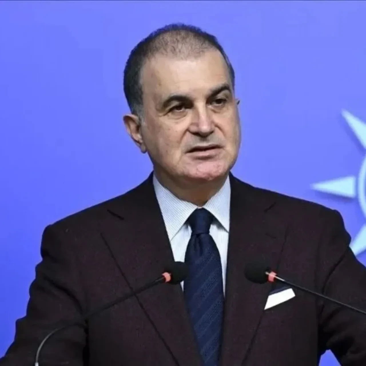 AK Parti Sözcüsü Ömer Çelik'ten Özgür Özel'e sert tepki: 