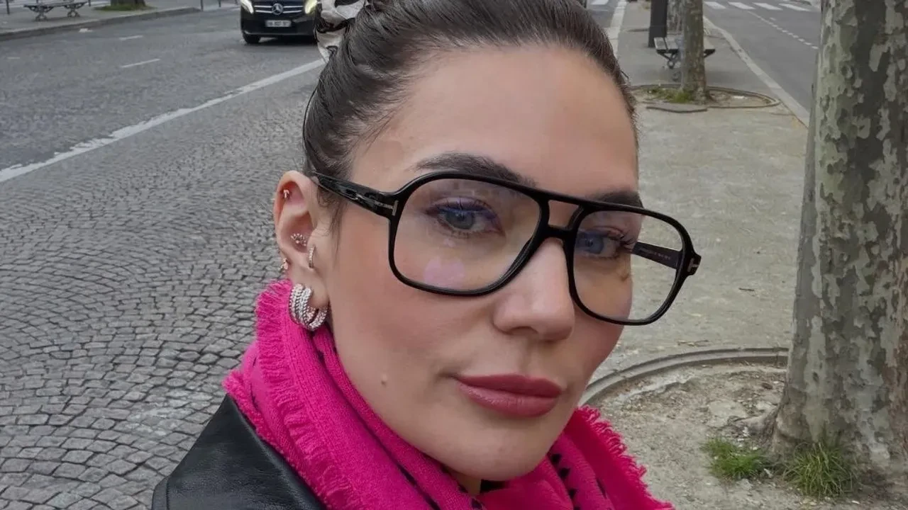 Buse Varol’un Tiktok’a giriş yaptığı videosu olay oldu! Sosyal medyanın diline düştü