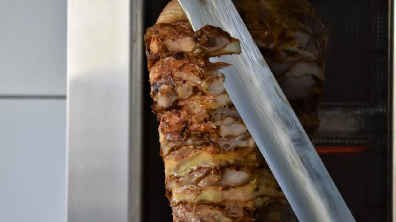 Et ürünlerinde yeni kurallar: Fıstıklı sucuk ve isimsiz döner yasaklanıyor