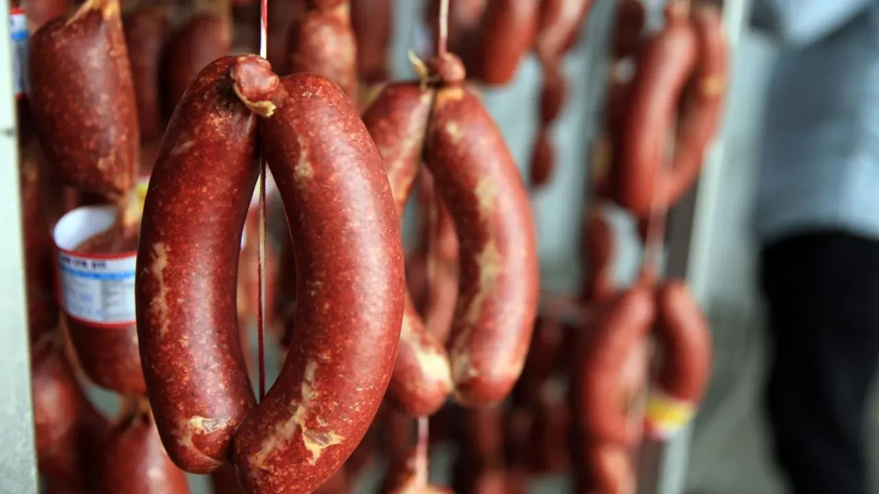 Et ürünlerinde yeni kurallar: Fıstıklı sucuk ve isimsiz döner yasaklanıyor