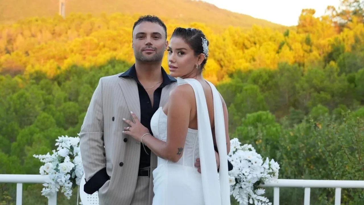 Kızılcık Şerbeti’nin Aylin’i Hamide Akkuş’un mutlu günü! Tugay Ercins’le nişanlandı