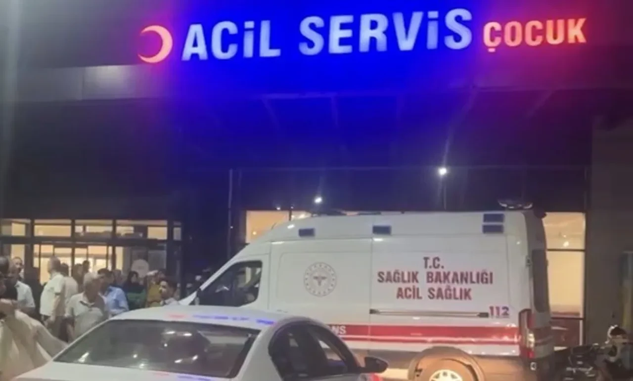 Kur'an Kursu'na yapılan tavuk döner hayrı kötü bitti: 26 öğrenci hastaneye kaldırıldı