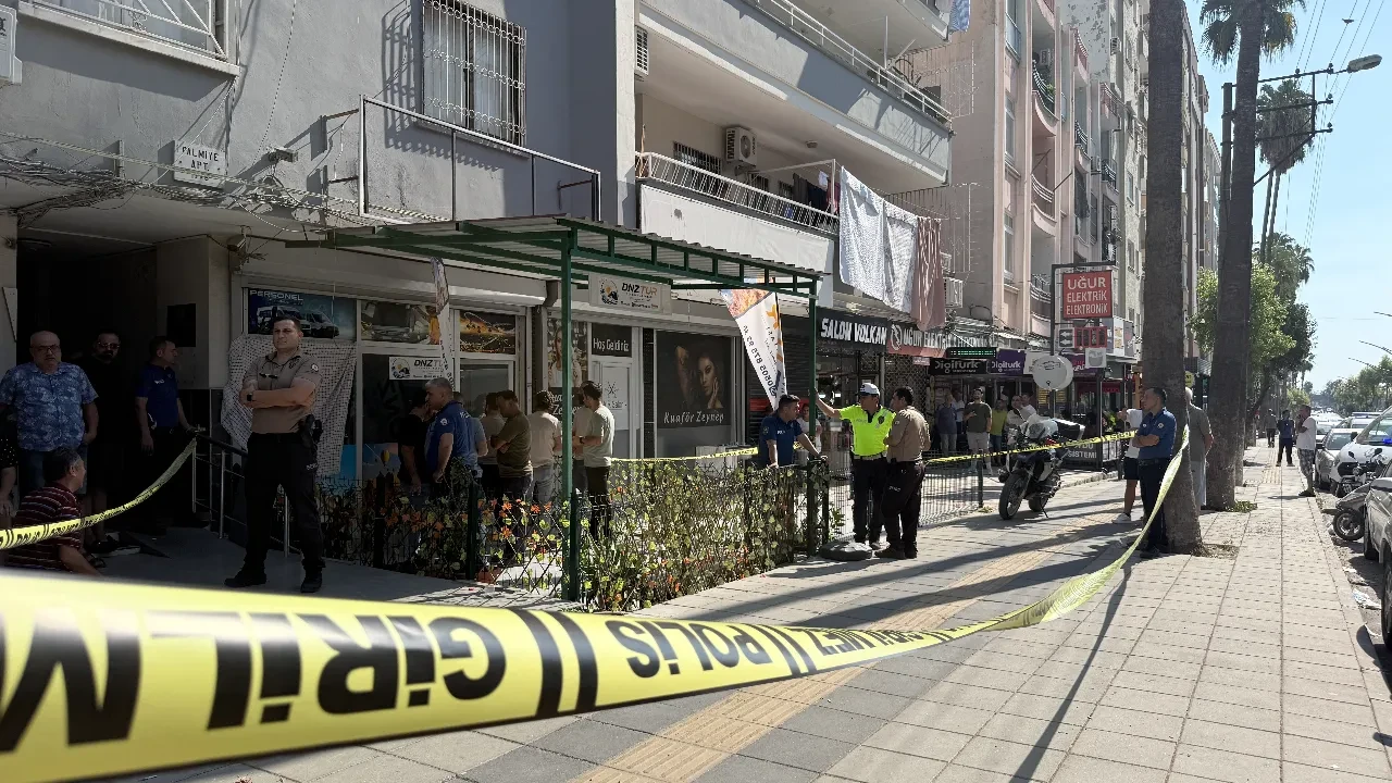 Mersin’de koca dehşeti: Eşini vurup intihar etti
