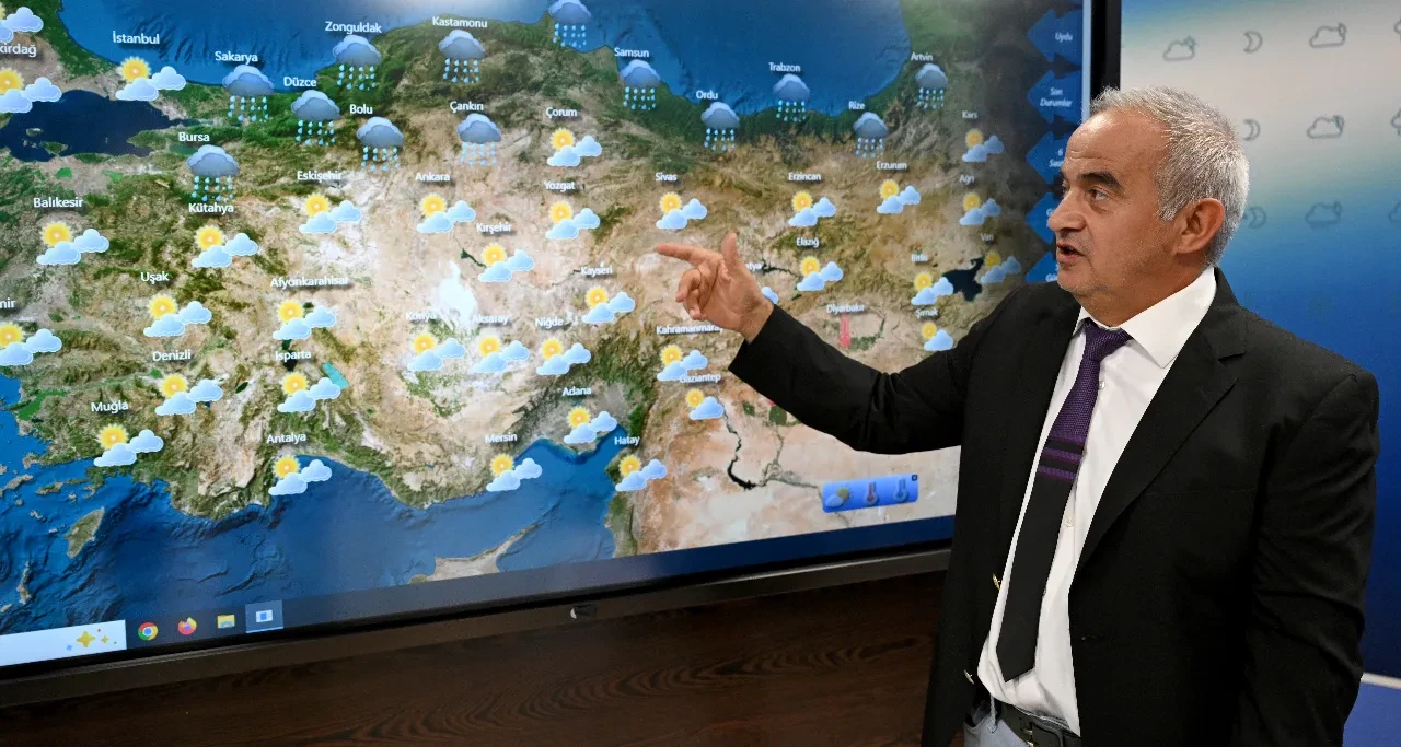 Meteoroloji yeni hafta hava durumu için uyardı! Yaz havasına sert fren: 8 derece birden düşüyor