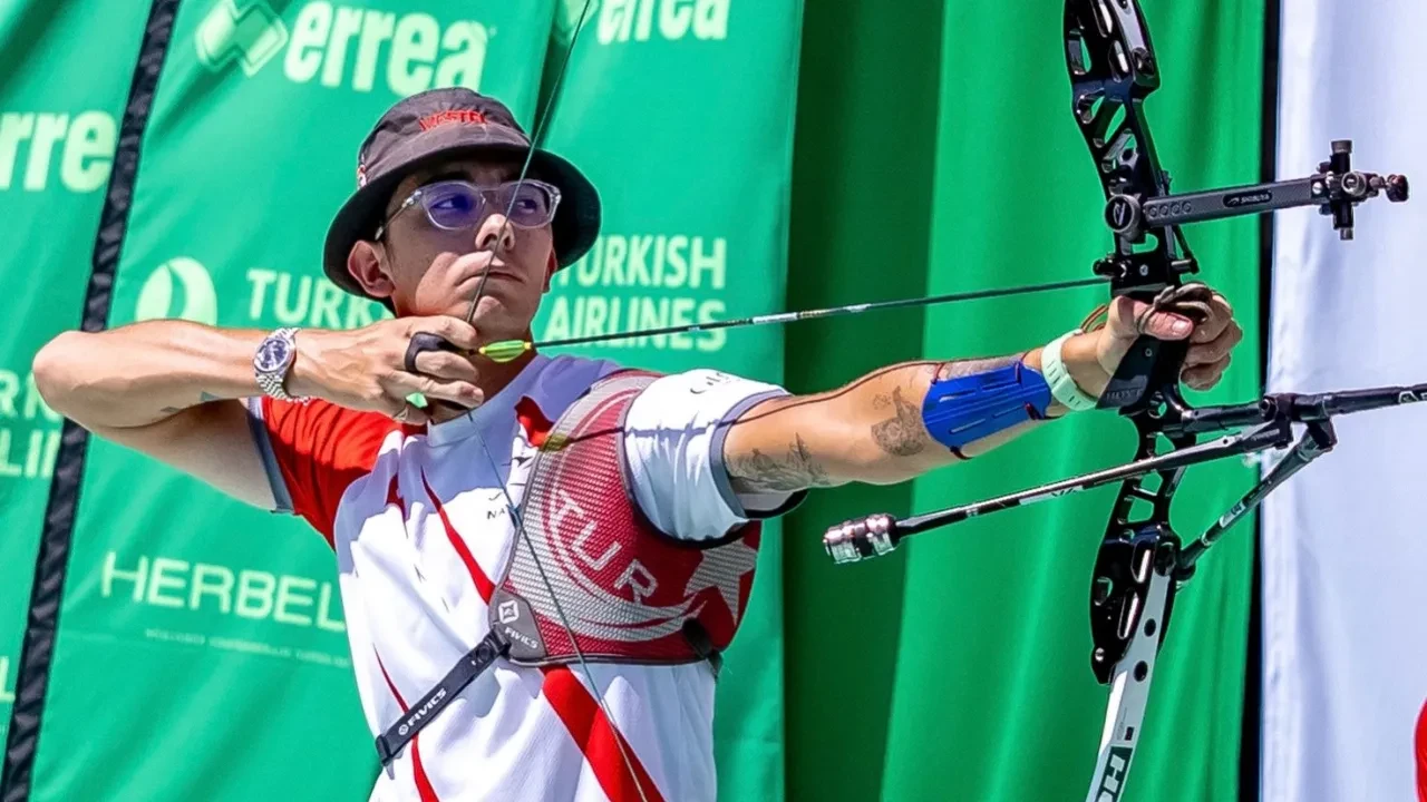 Milli okçu Mete Gazoz'dan bronz madalya