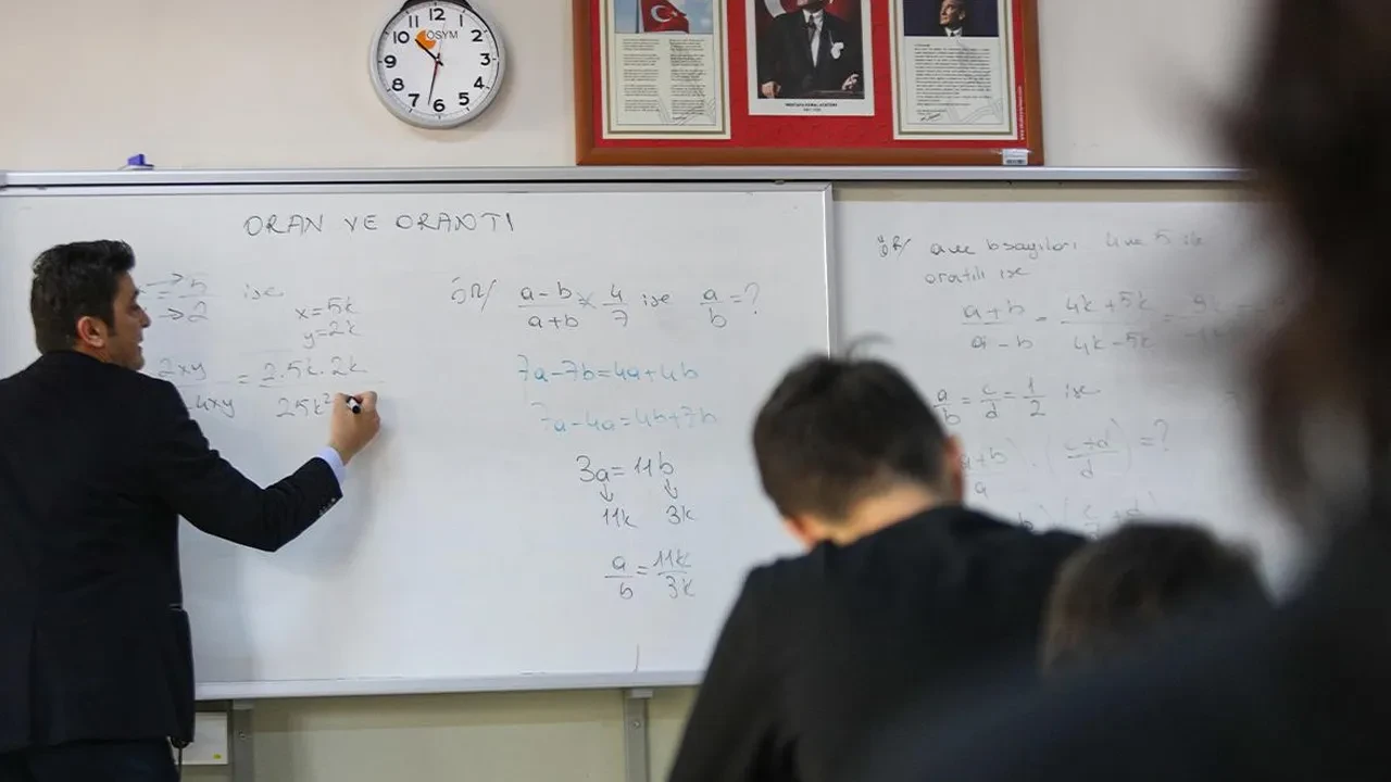 Öğretmenlere ikinci iller arası yer değiştirme hakkı! Bakan Tekin başvuru ve atama tarihlerini duyurdu
