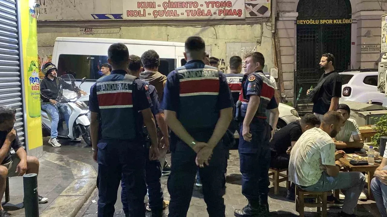 'Ailem Güvende' operasyonundan çarpıcı ayrıntı: Müstehcen görüntüler tespit edildi