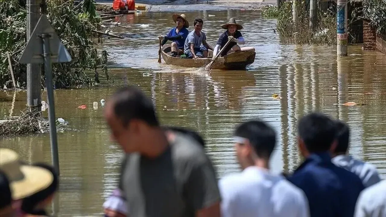 Çin'in Haynan Adası'nda acil durum: Eğitime ara verildi, on binlerce kişi tahliye edildi