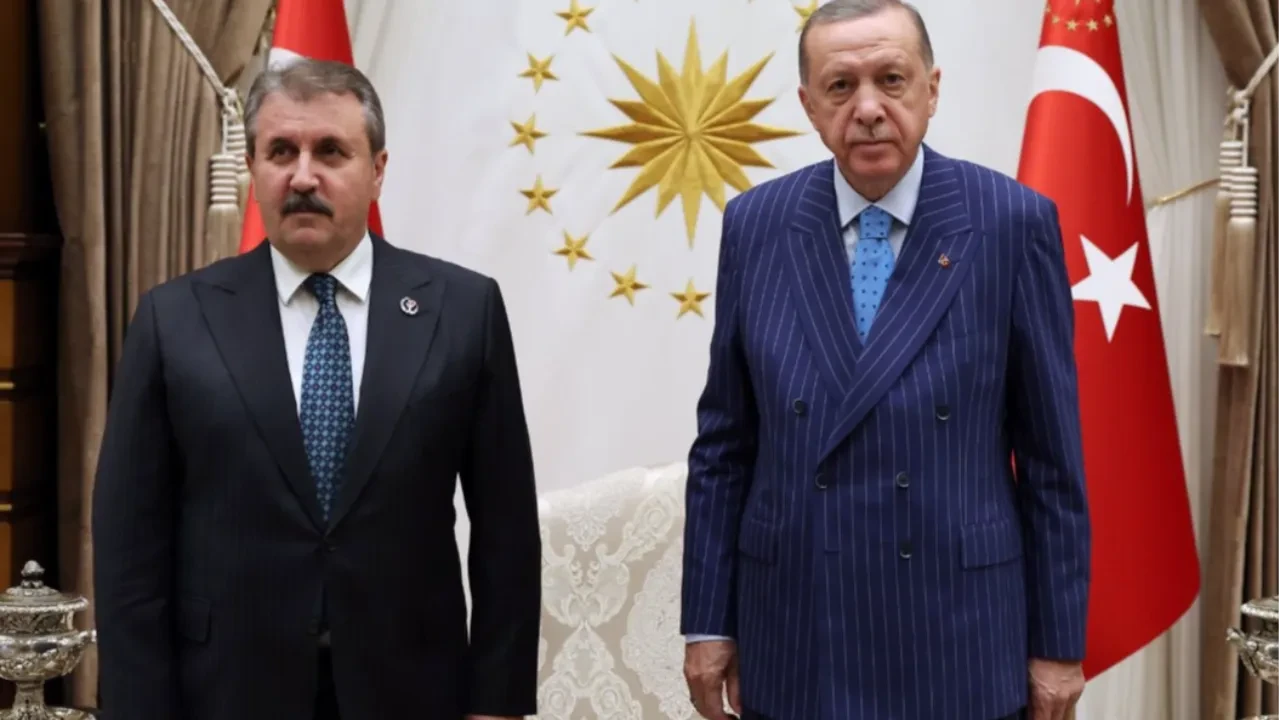 Cumhurbaşkanı Erdoğan, BBP lideri Mustafa Destici'yi kabul etti