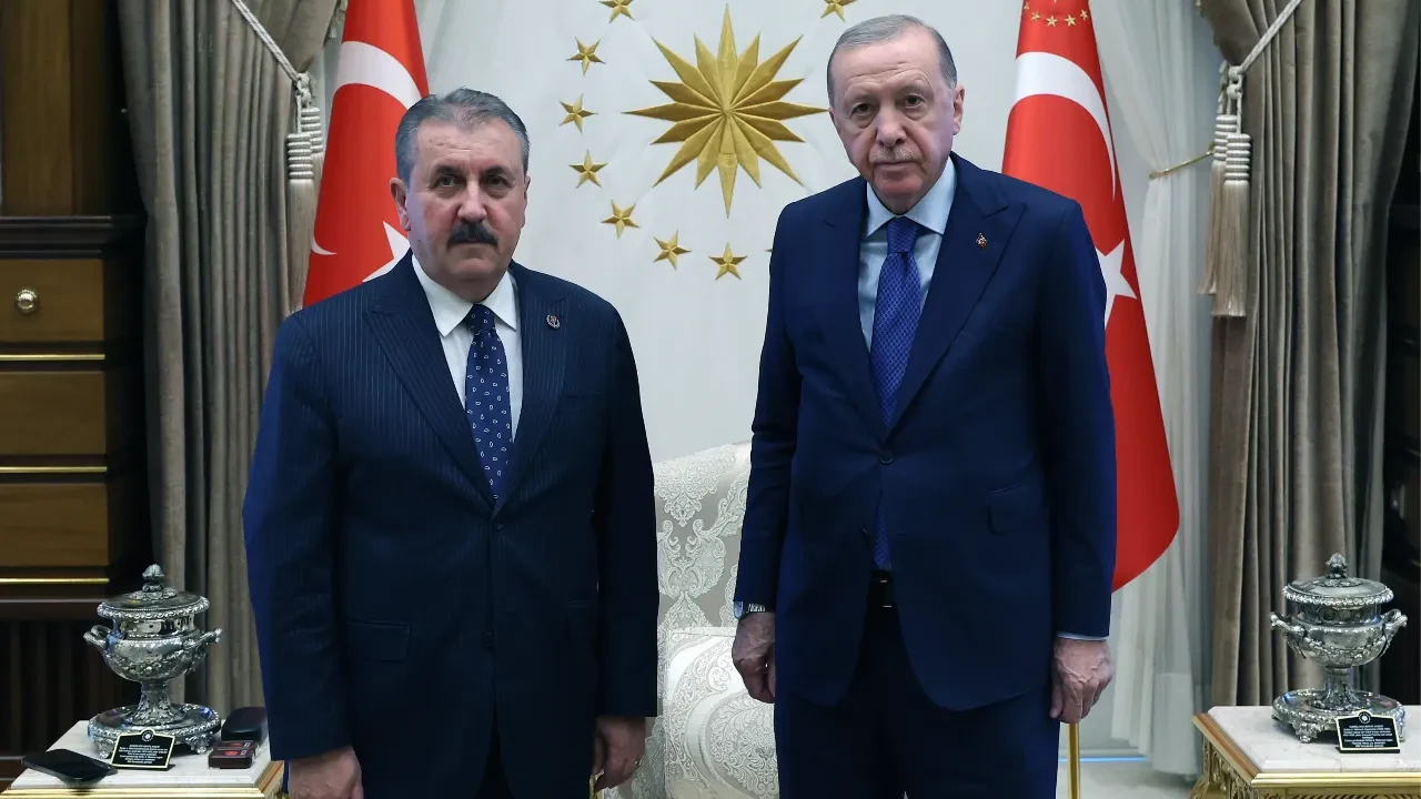 Cumhurbaşkanı Erdoğan, BBP lideri Mustafa Destici'yi kabul etti