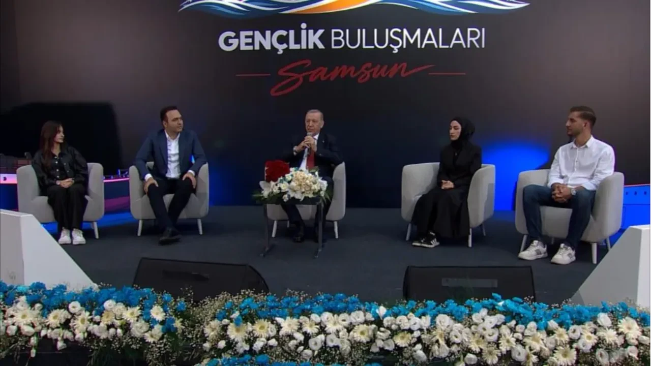 Cumhurbaşkanı Erdoğan Samsun'da gençlerle buluştu: 