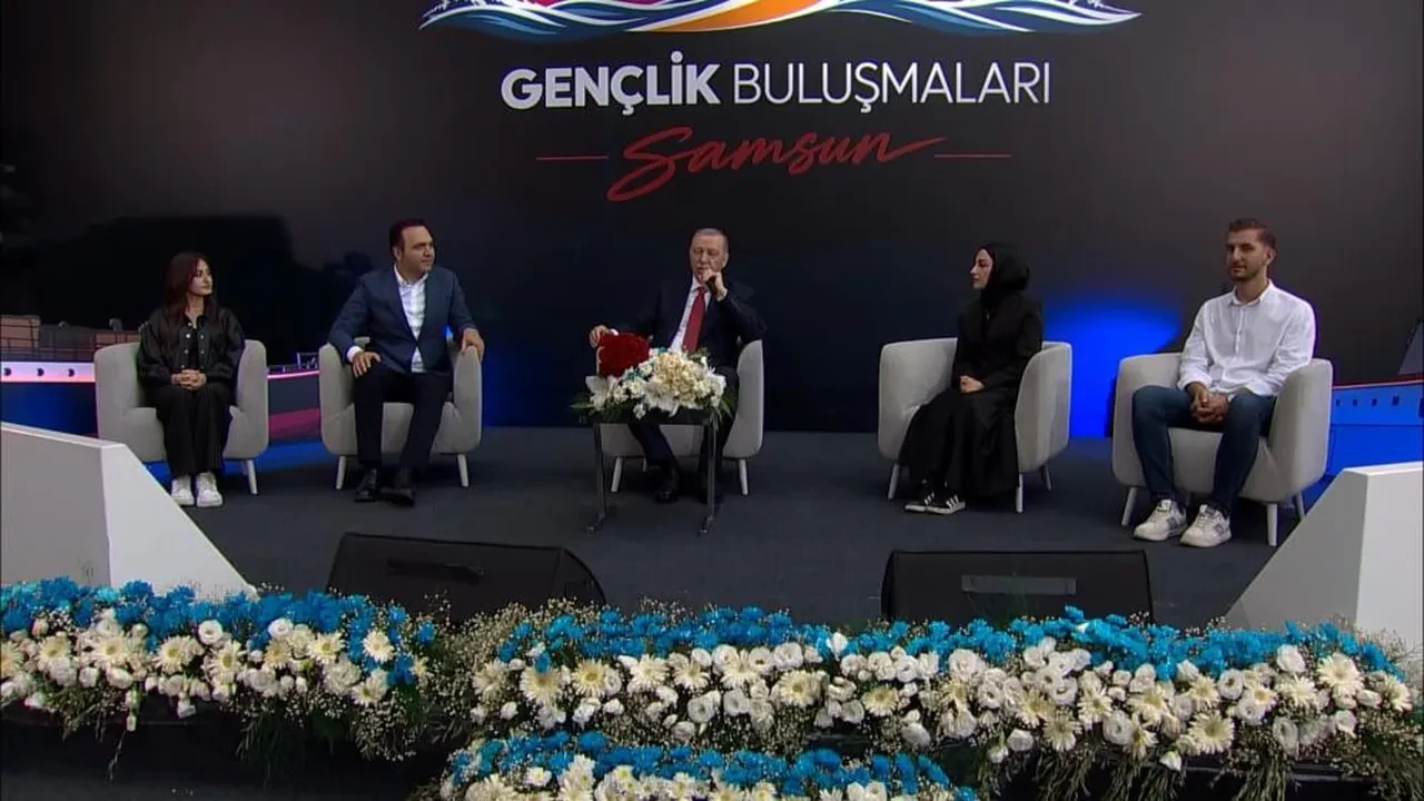 Cumhurbaşkanı Erdoğan Samsun'da gençlerle buluştu: "Mekke Antlaşması'nda güzel gelişmeler var"