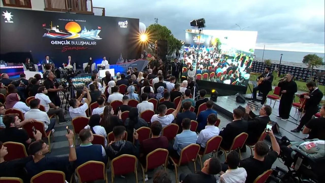 Cumhurbaşkanı Erdoğan Samsun'da gençlerle buluştu: "Mekke Antlaşması'nda güzel gelişmeler var"