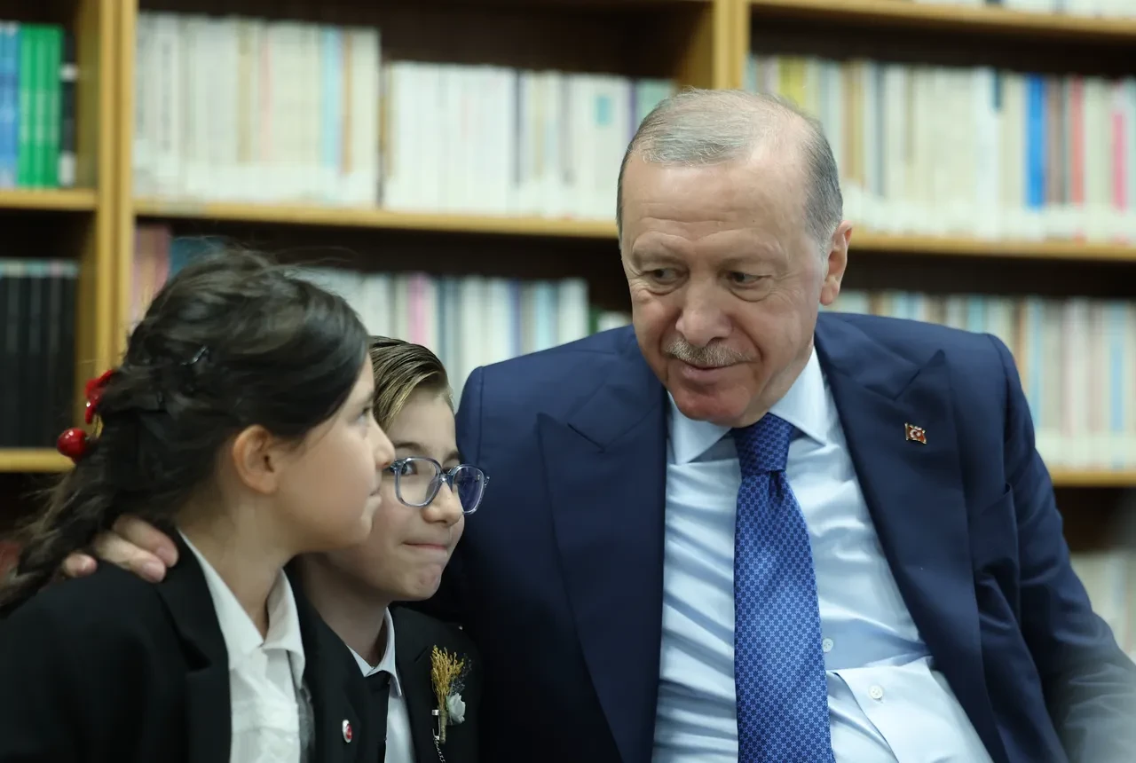 Cumhurbaşkanı Erdoğan'dan PISA övgüsü: Türkiye'nin 3 alanda başarı sıralaması yüzde 50 arttı