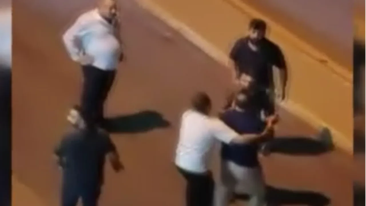 Düğün sonrası yemekte akrabalar birbirine girdi! Tekme ve yumruklar havada uçuştu