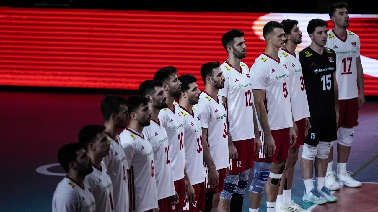 Filenin Efeleri, Romanya'ya mağlup oldu! Milliler, 3-1'lik skorla kaybetti
