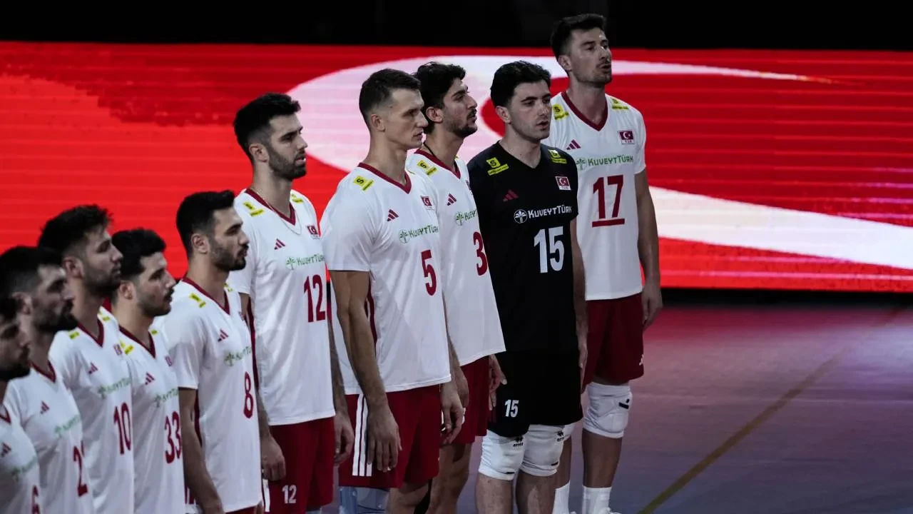 Filenin Efeleri, Romanya'ya mağlup oldu! Milliler, 3-1'lik skorla kaybetti