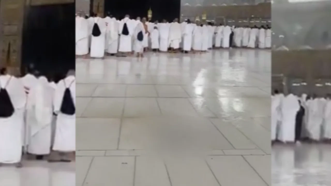 Kabe'de sağanak yağışa rağmen yüzlerce Müslüman namazını kıldı