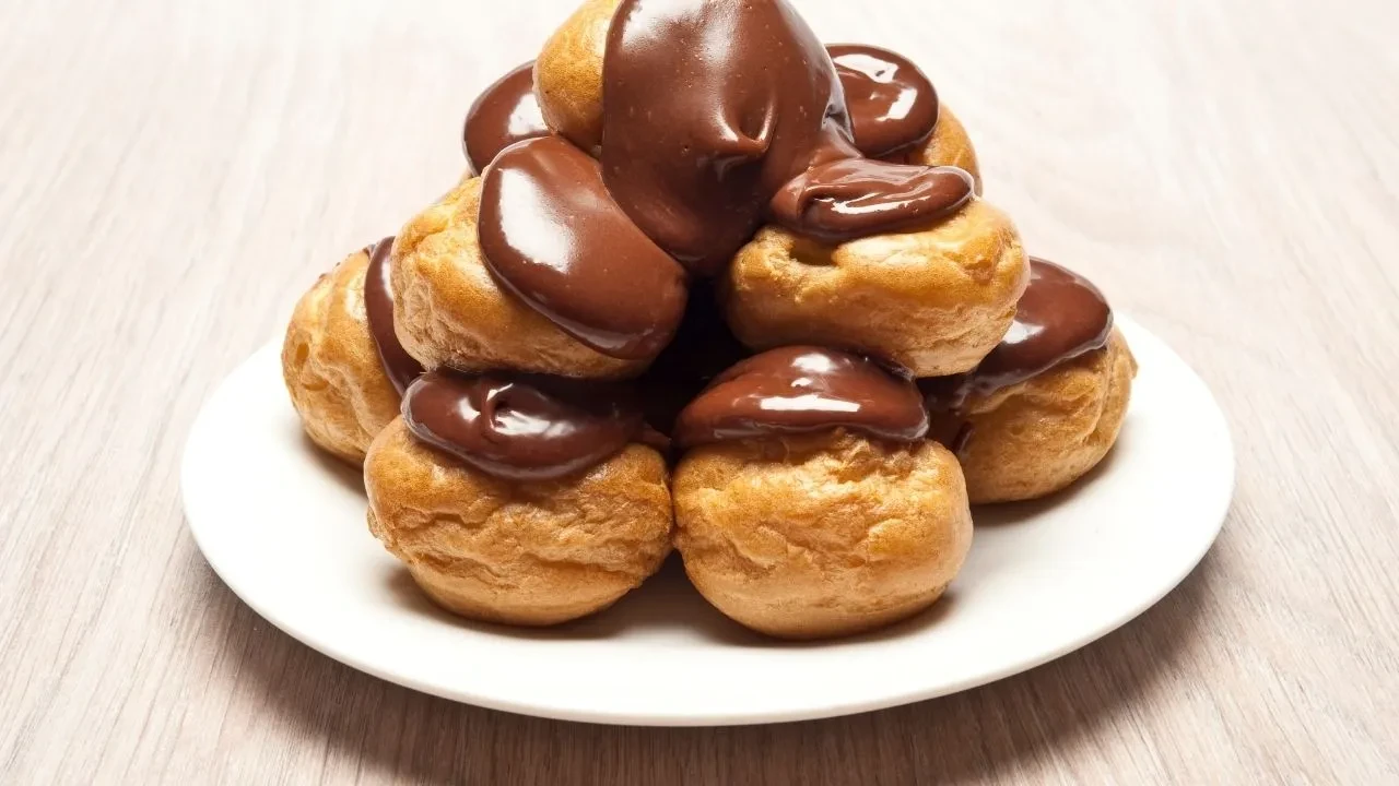 Masterchef’te kaptanlık yarışında nefes kesen anlar! Ustasından orijinal profiterol tarifi