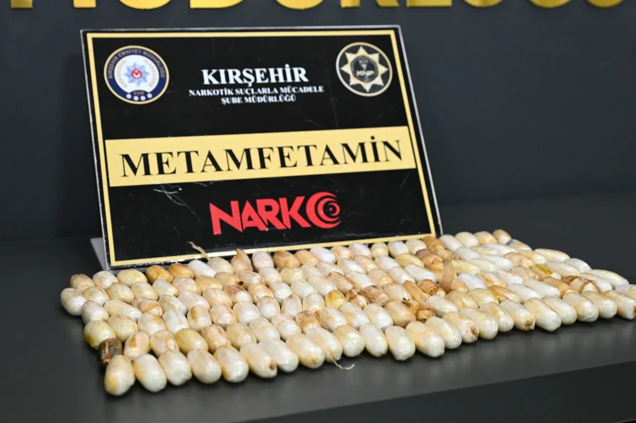 Zehir tacirinin akılalmaz oyunu! Midesinden çıkanlar şoke etti