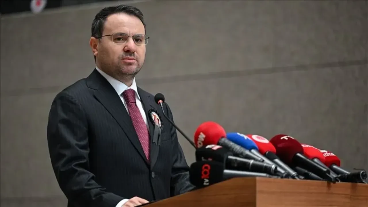 Adalet Bakanı Sayın Akın Gürlek'ten fırsatçılara dev operasyon: Tarladan markete fiyat vurgununa 22 ilde darbe!