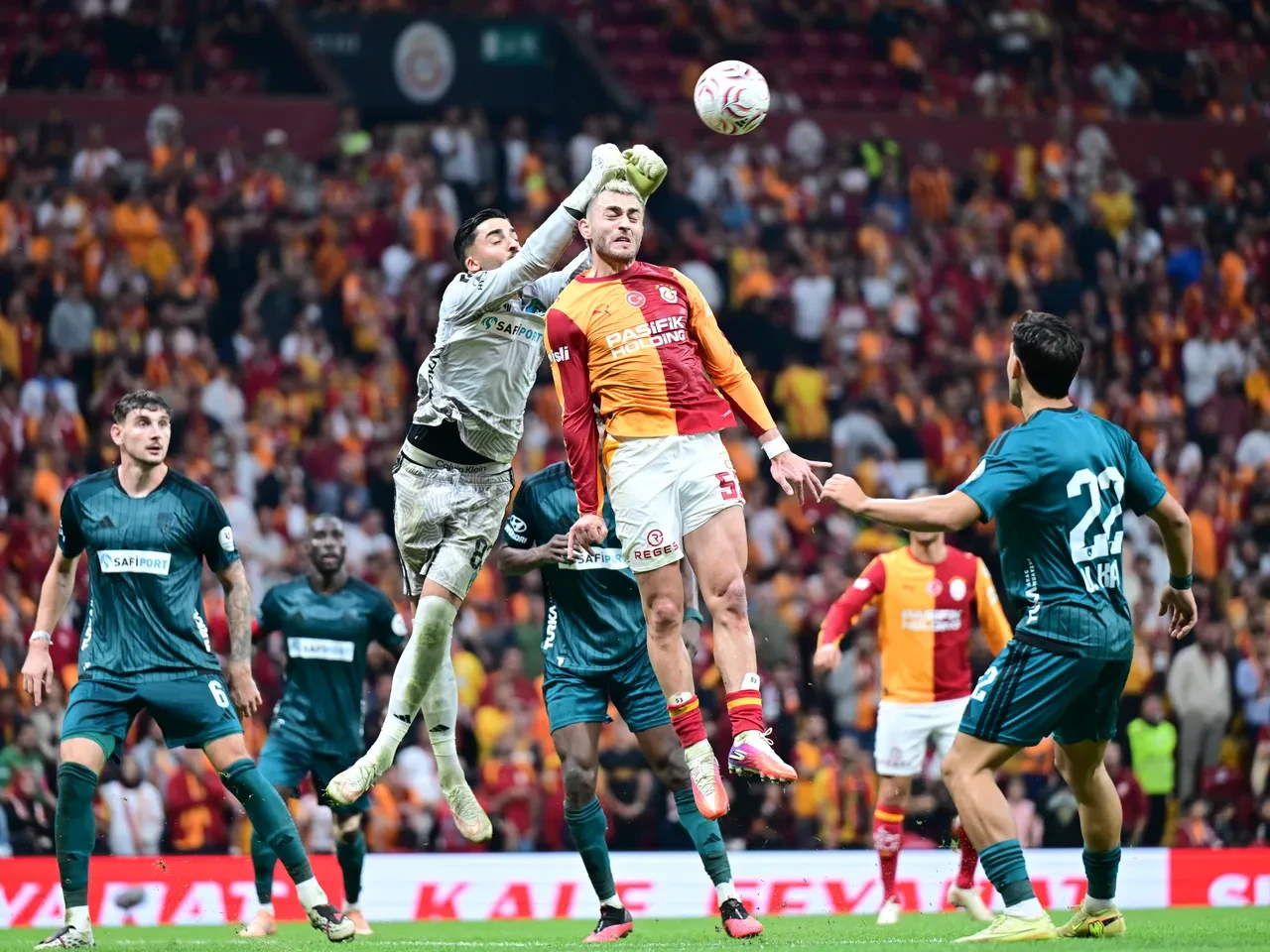 Galatasaray, Fenerbahçe ve Beşiktaş derbilerinin tarihleri belli oldu