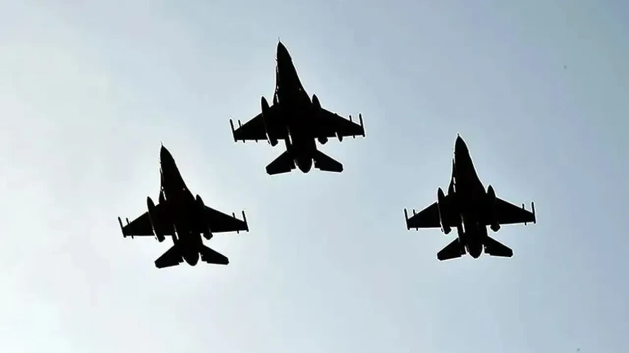 Litvanya'da yine sınırlar aşıldı! NATO savaş uçakları İHA için havalandı