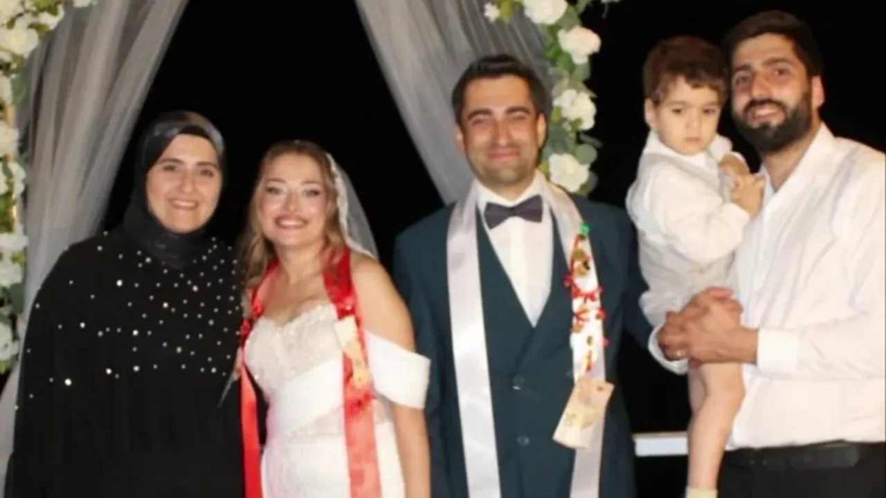 Mert Ramazan Demir'in abisi Fatih Demir evlendi! Görenler ikiz kardeşi zannetti, benzerlik pes dedirtti