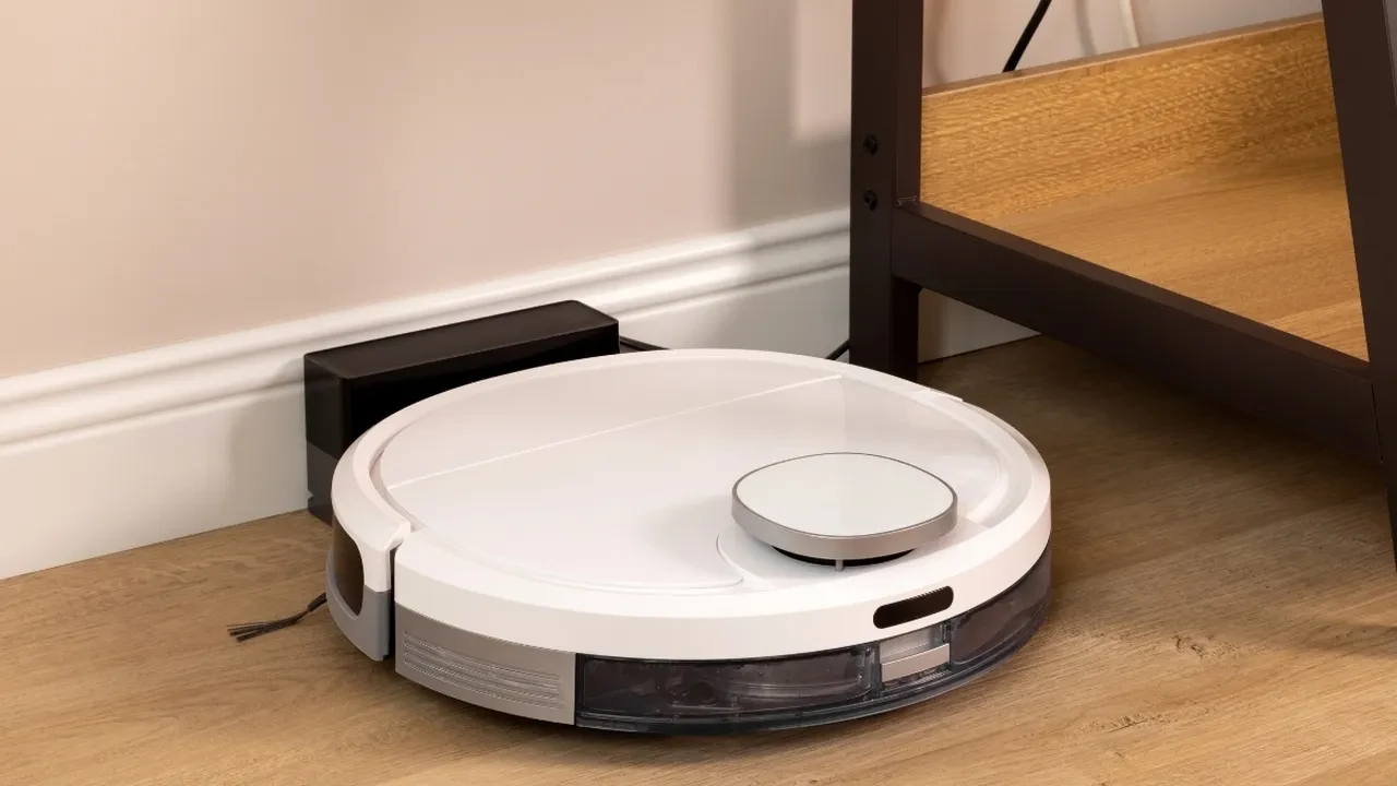 Robot süpürgeyi temizlerken sakın bu detayı atlamayın! Ben de yeni keşfettim