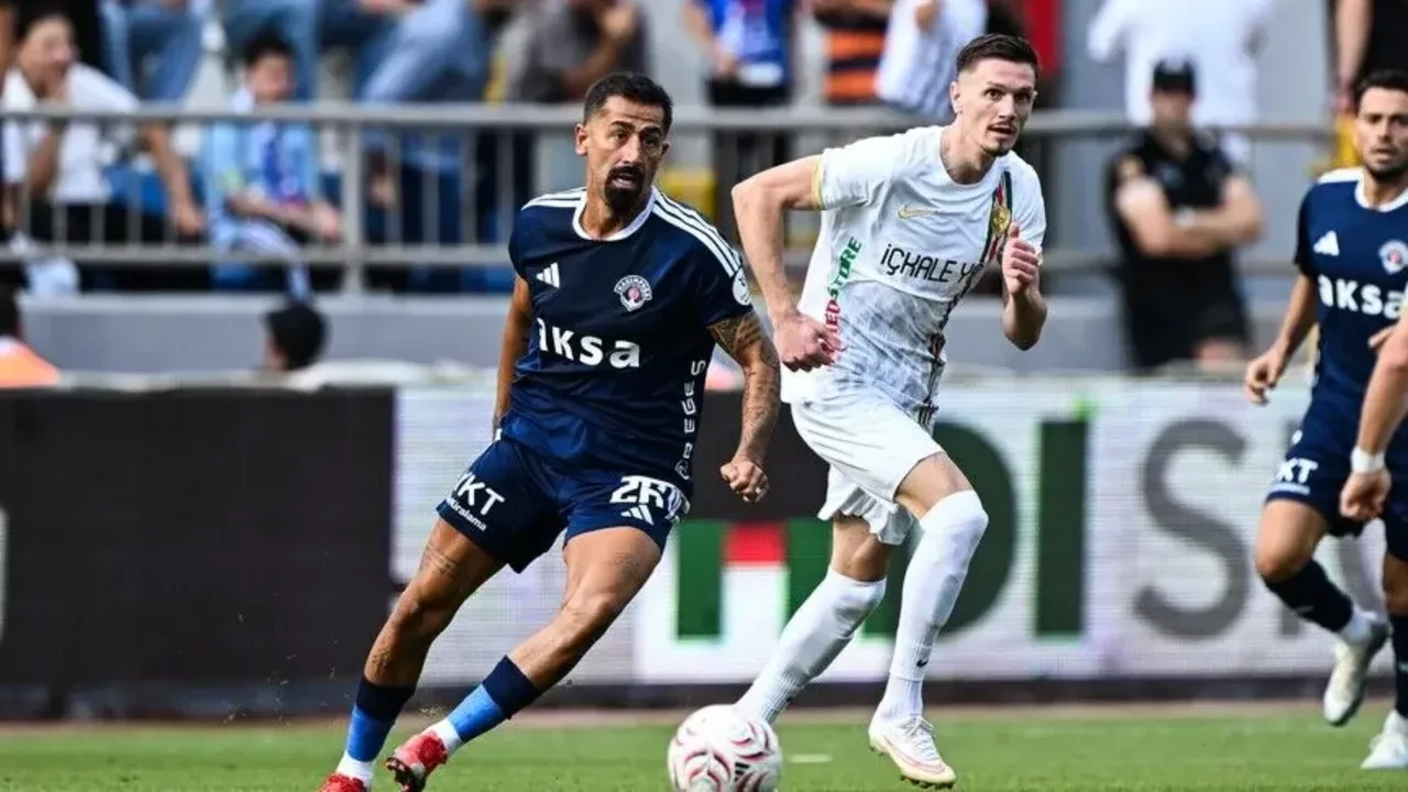 Süper Lig'de şampiyonluk ihtimalleri değişti! İşte tahmini sezon sonu tablosu