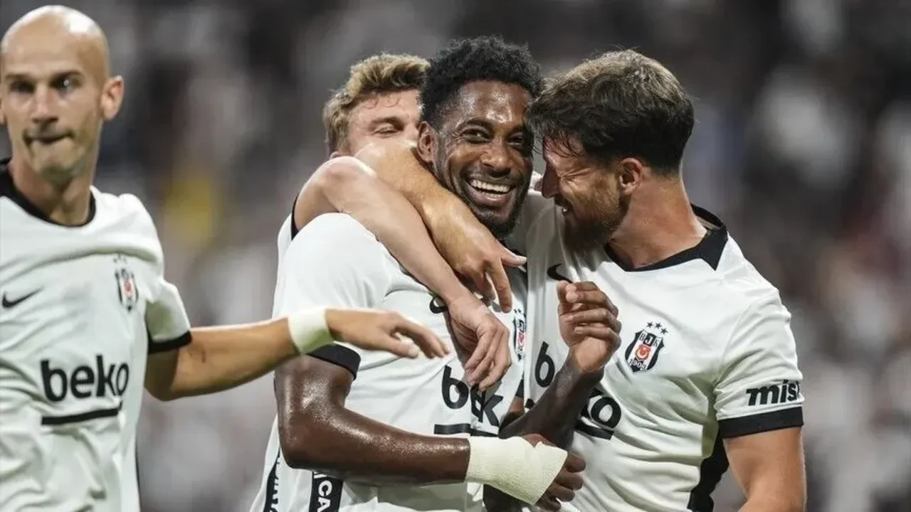 Süper Lig'de şampiyonluk ihtimalleri değişti! İşte tahmini sezon sonu tablosu