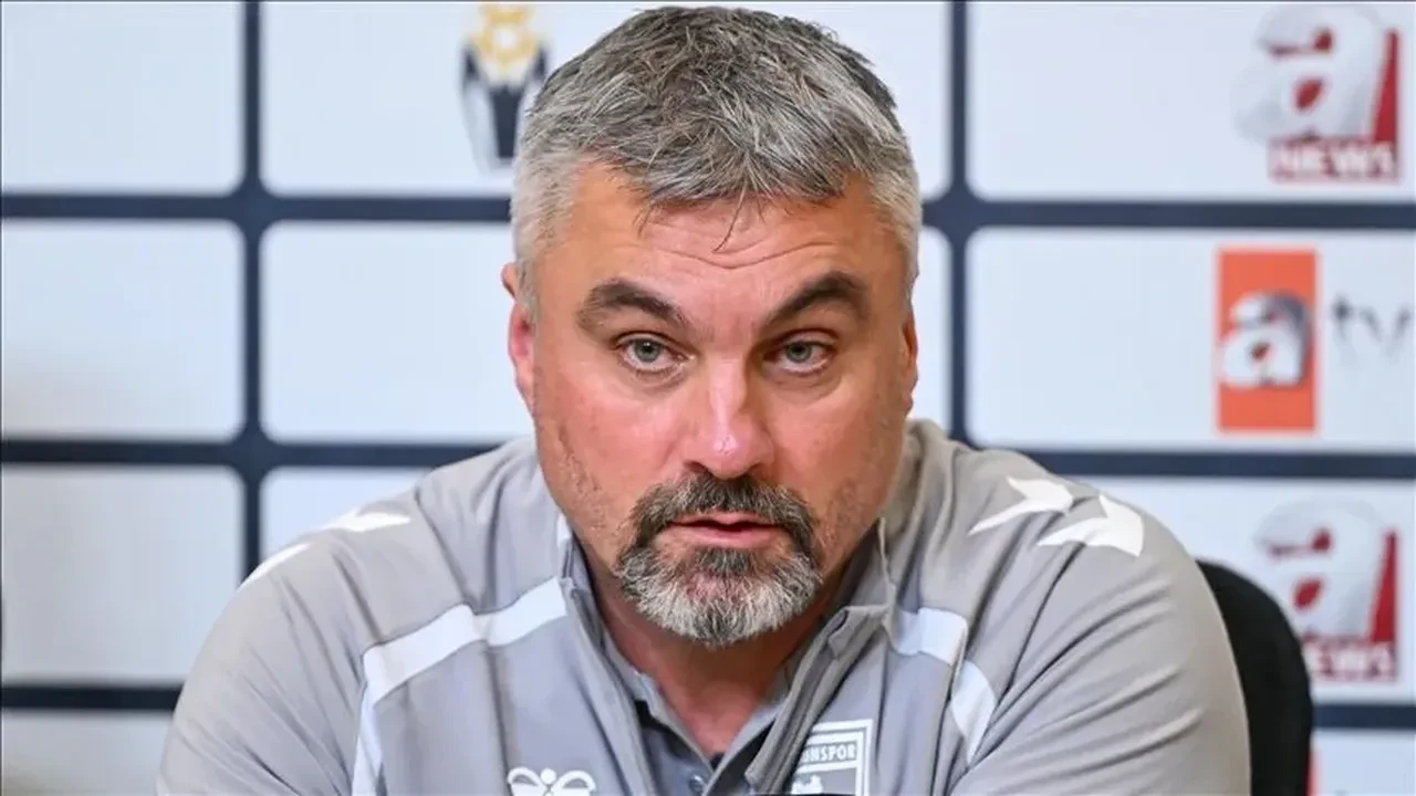 Trabzonspor'da sürpriz teknik direktör hamlesi: Alman isim listeye girdi!