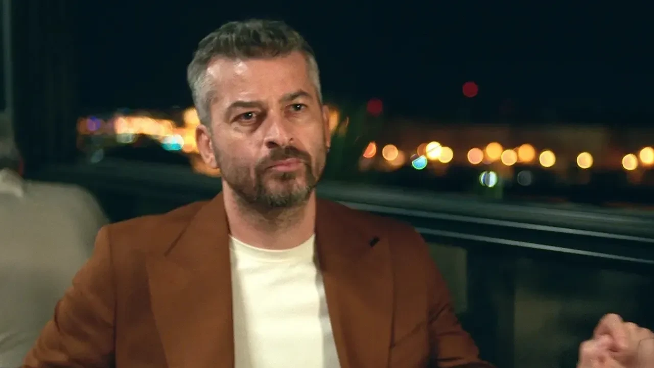 Uzak Şehir dizisinde Enver ve Cihan sahneleri sosyal medyayı salladı! Alya'nın ilk aşkı dengeleri değiştirdi
