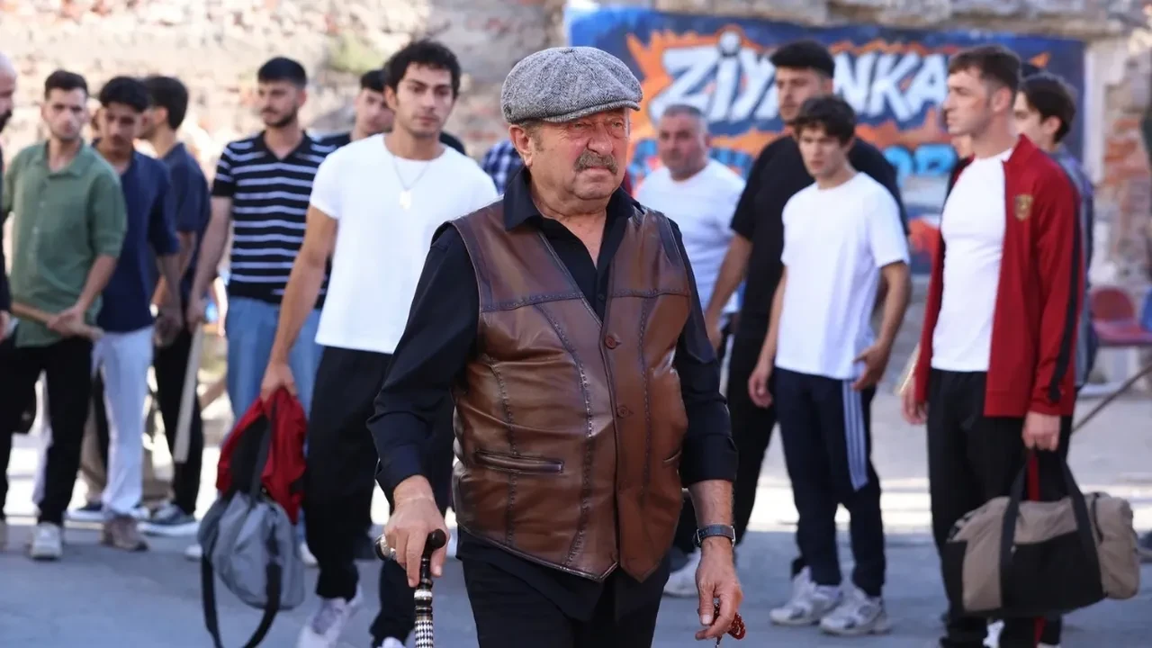 Uzak Şehir yeni sezona fiyasko ile başladı! Reytingler yarı yarıya düştü