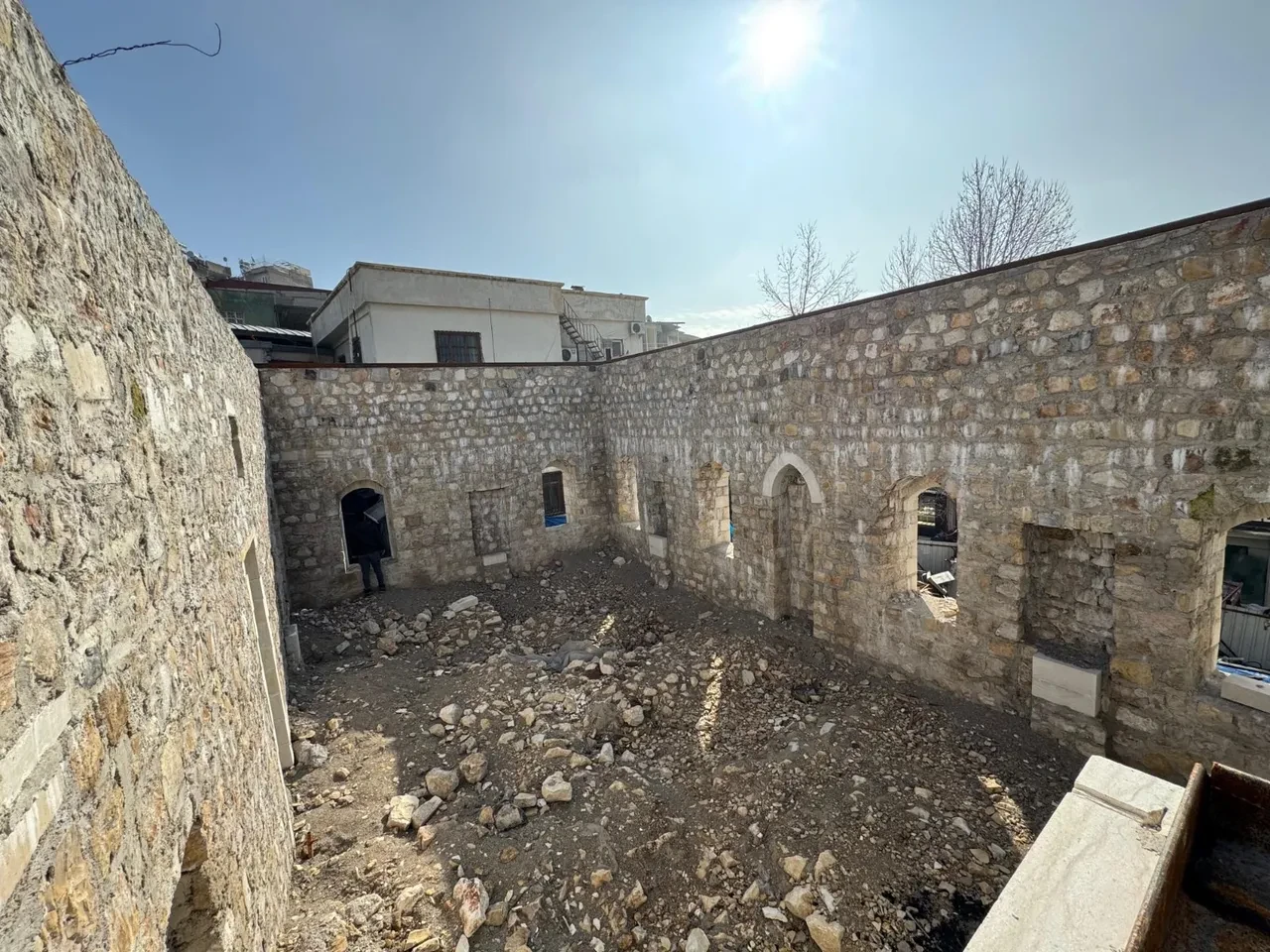 Bakan Ersoy 5 camiyi ibadete, Kahramanmaraş Kalesi’ni ziyarete açtı