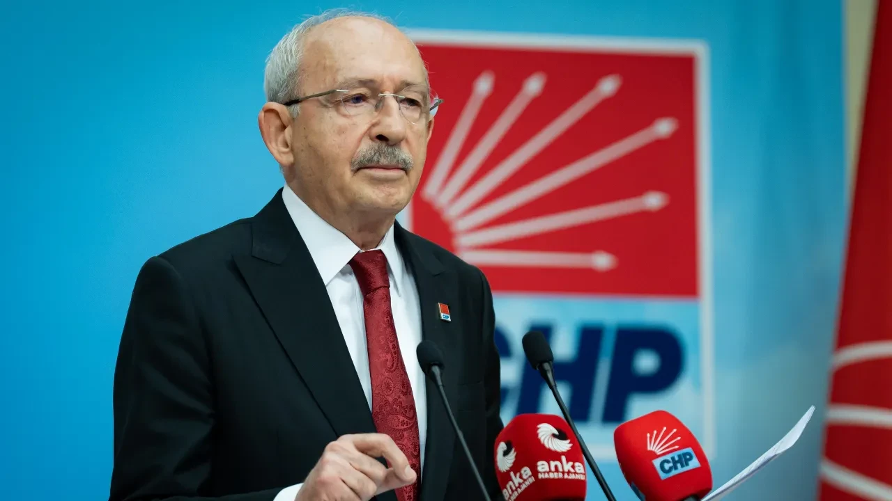 CHP açık kapı bıraktı: Anayasa değişikliğine şartlı destek