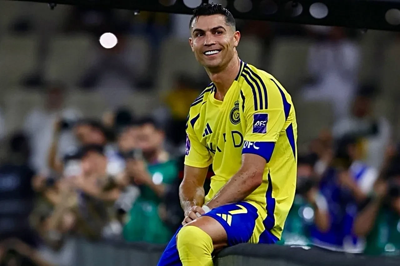 Cristiano Ronaldo bir ilki başaracak! Al Nassr'ı satın alıyor: Ödenecek ücret belli oldu