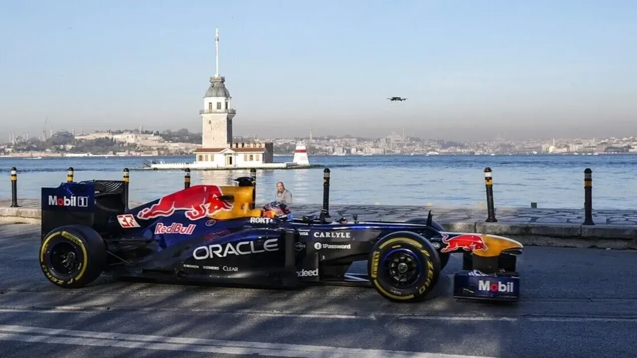 Formula 1 takvimi resmen duyuruldu: İstanbul Park dev yarışa hazırlanıyor! Türkiye Grand Prix için tarih belli oldu