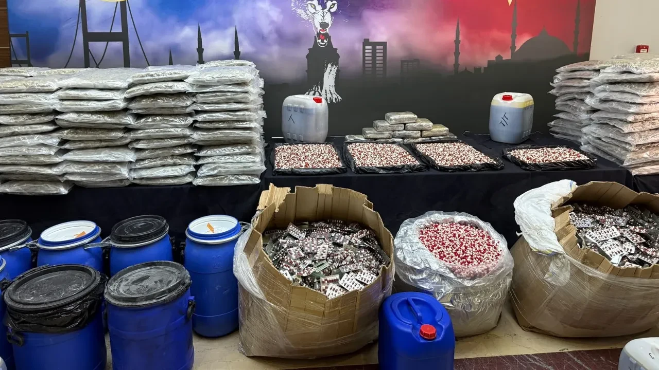 İstanbul'da zehir tacirlerine darbe: 9 ayda 12 ton uyuşturucu ele geçirildi